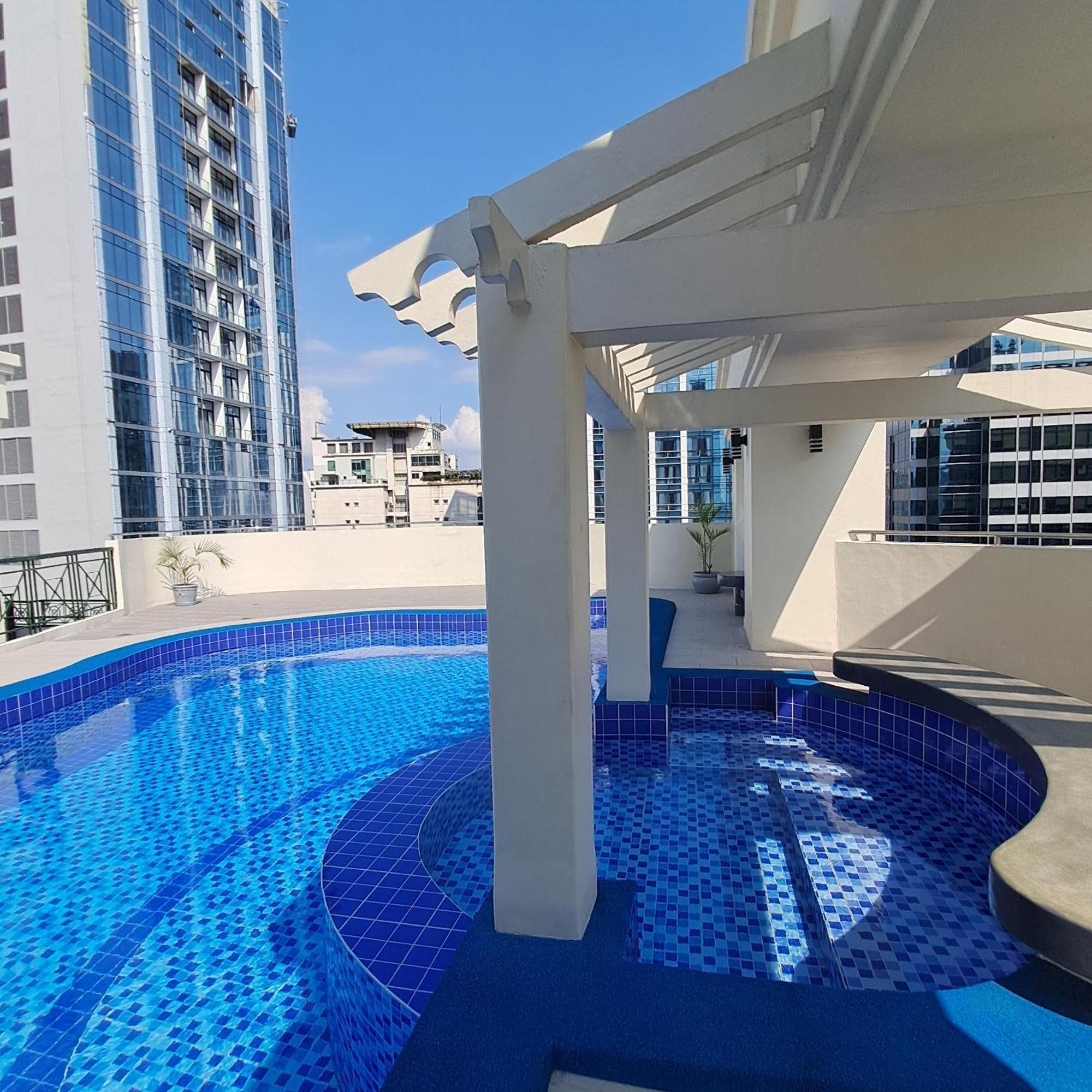 מנילה Luxury Spacious 2Br In Salcedo Village מראה חיצוני תמונה